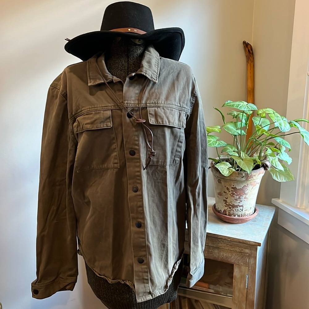 Forever 21 Men’s Olive Green Shirt Jacket Snaps Large (fits like M)
